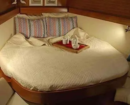 Båthotell Notte In Barca Sul Canale Di Ortigia